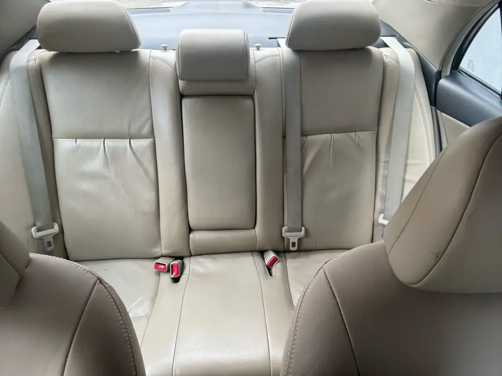 TOYOTA Corolla - Foto
