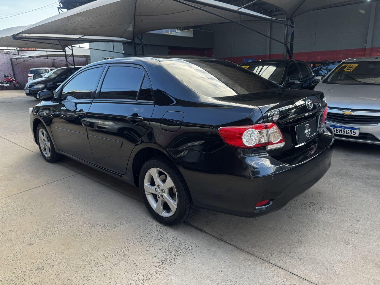 TOYOTA Corolla - Foto