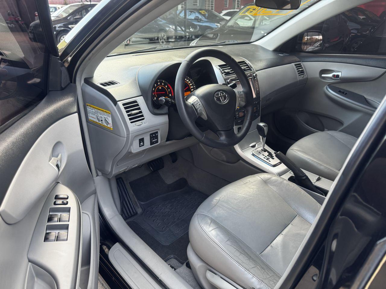 TOYOTA Corolla - Foto