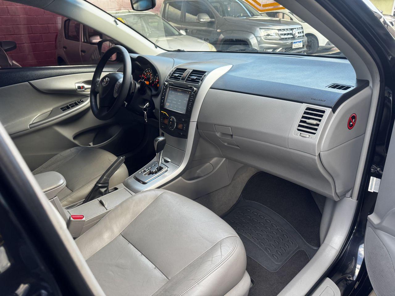 TOYOTA Corolla - Foto