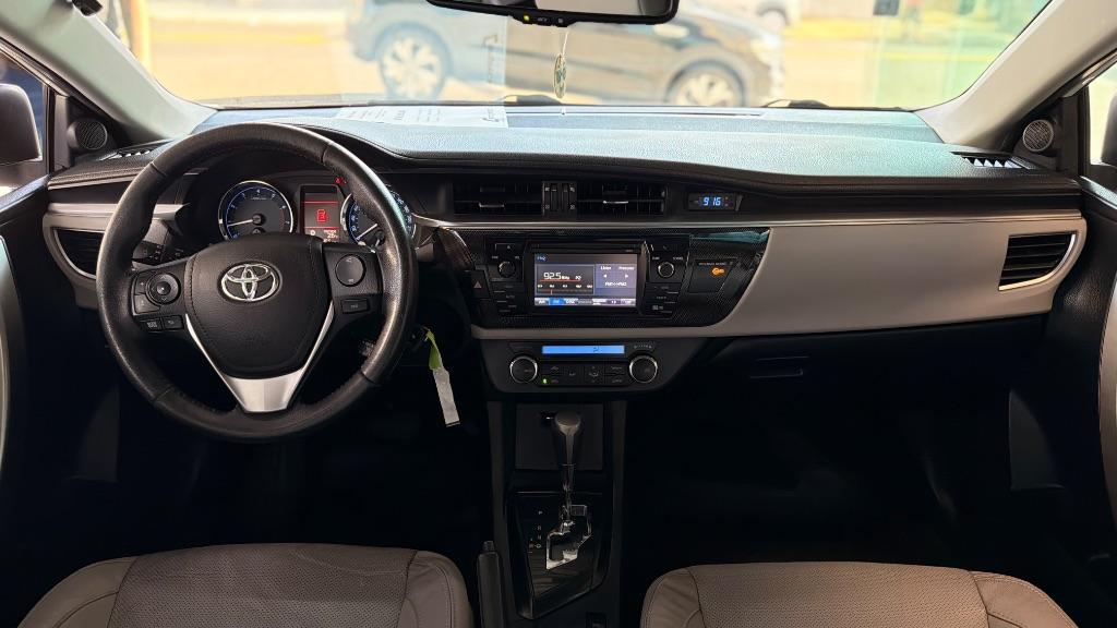 TOYOTA Corolla - Foto