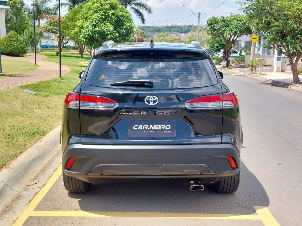 TOYOTA Corolla Cross - Foto