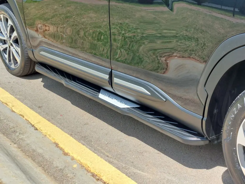 TOYOTA Corolla Cross - Foto