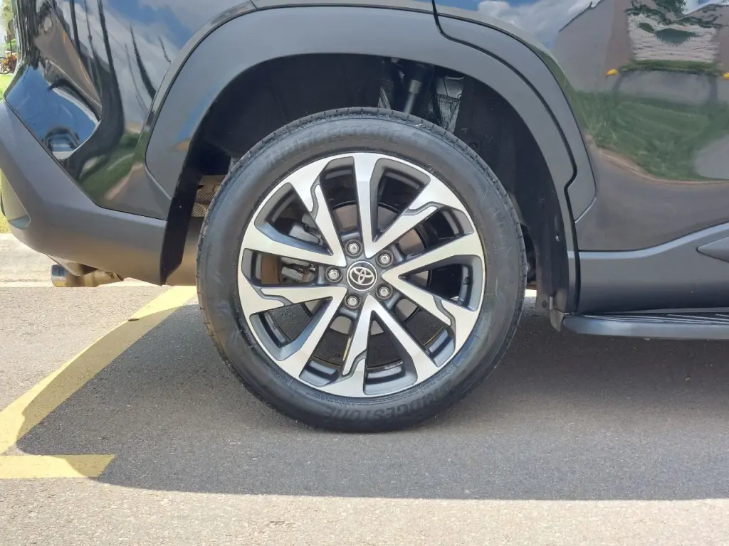 TOYOTA Corolla Cross - Foto