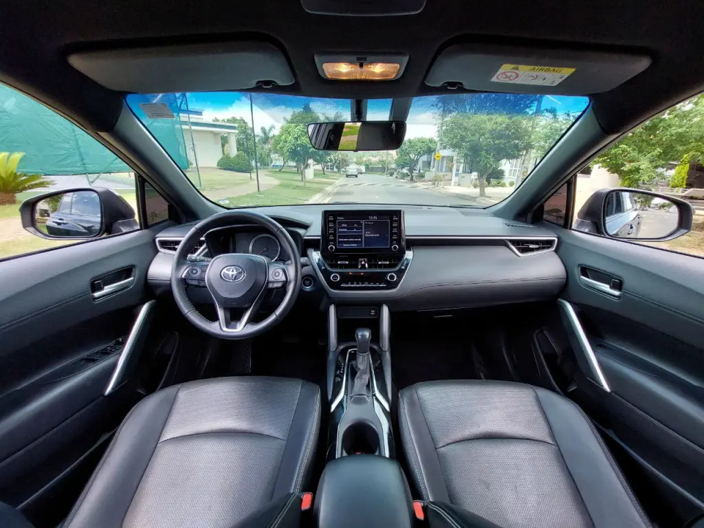 TOYOTA Corolla Cross - Foto