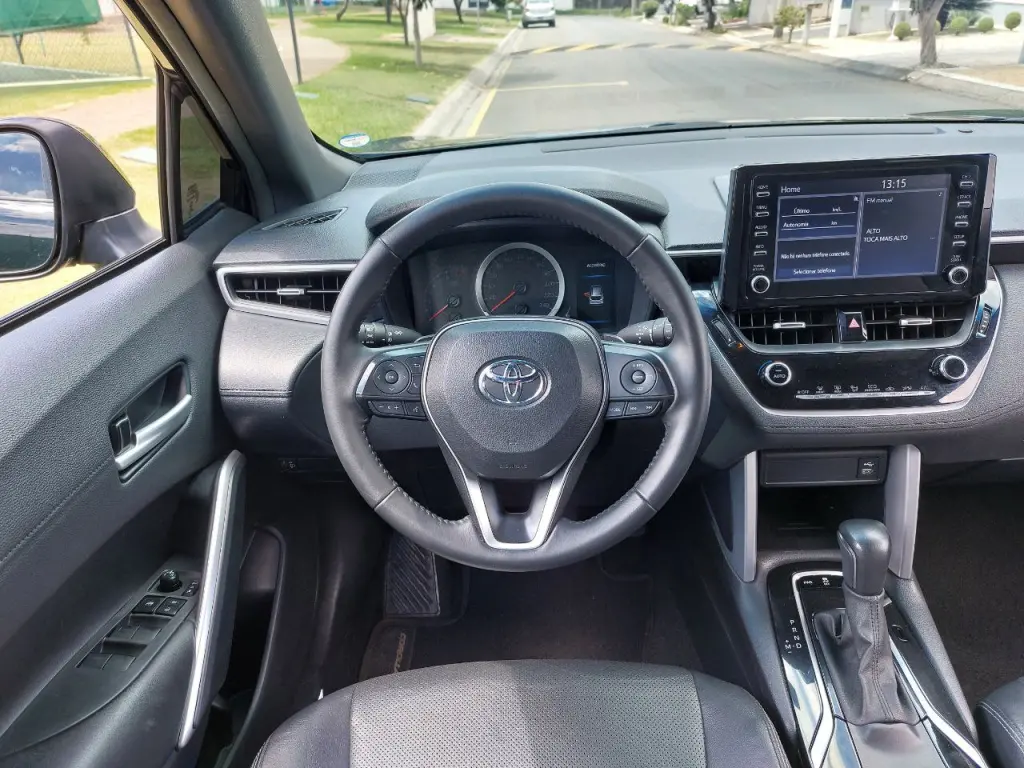 TOYOTA Corolla Cross - Foto