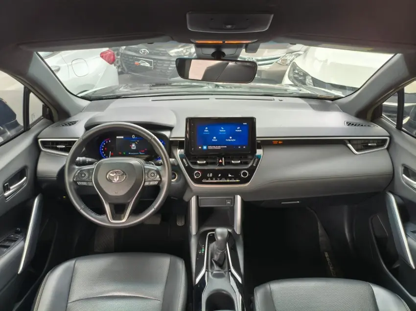 TOYOTA Corolla Cross - Foto