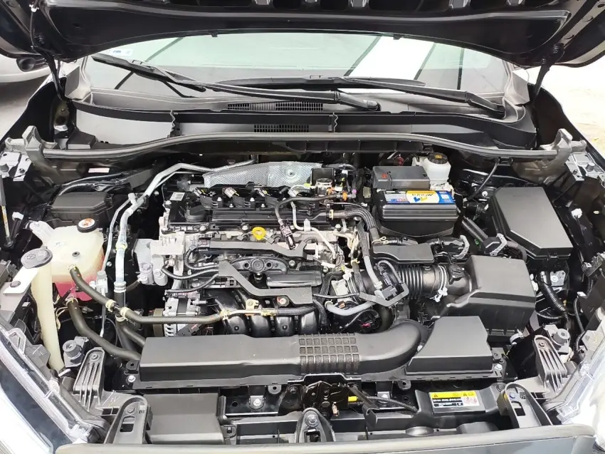 TOYOTA Corolla Cross - Foto