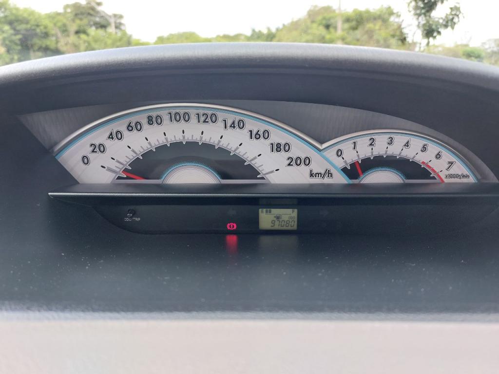 TOYOTA Etios Hatch - Foto