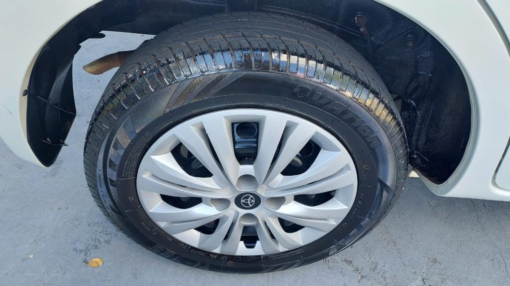 TOYOTA Etios Hatch - Foto