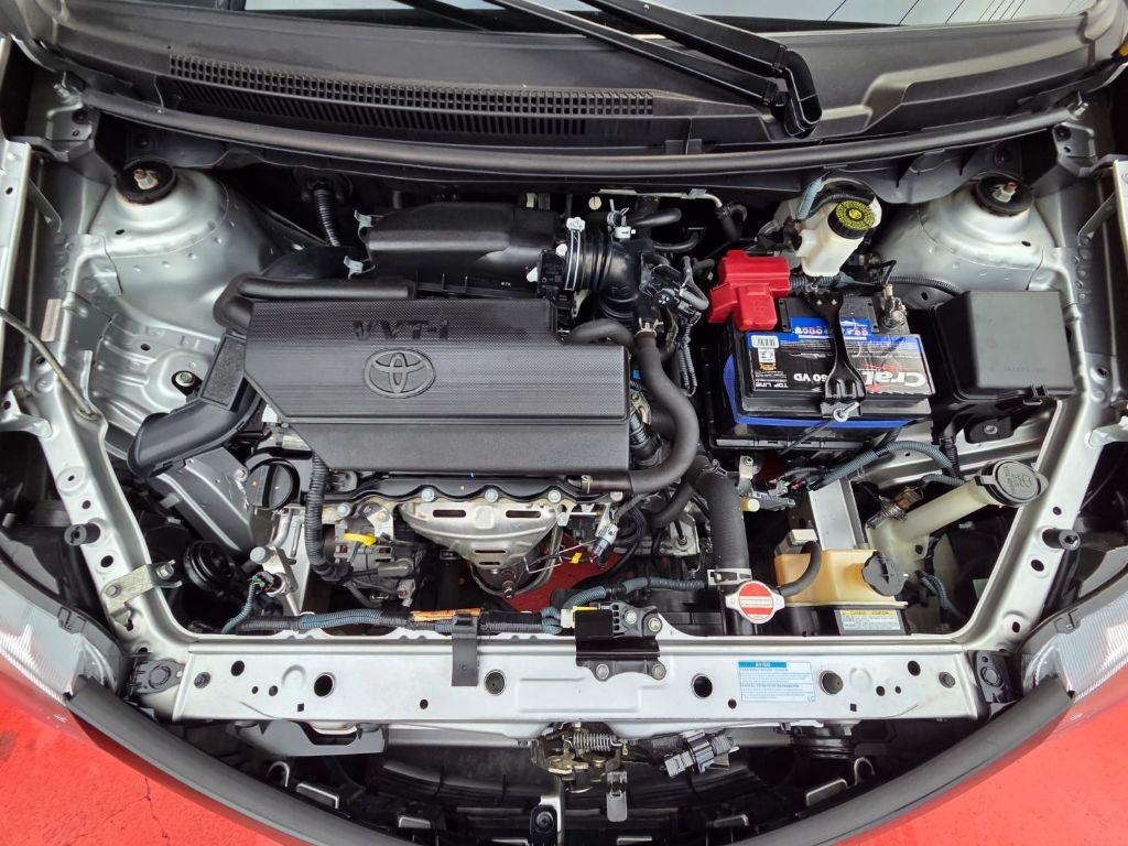 TOYOTA Etios Hatch - Foto