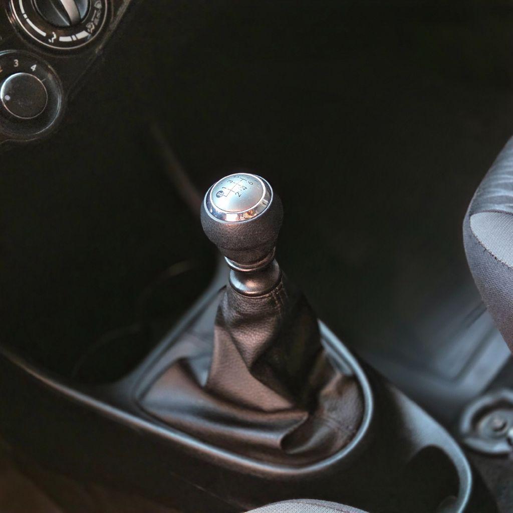 TOYOTA Etios Hatch - Foto