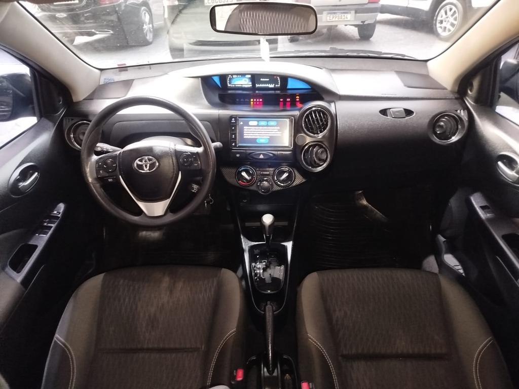 TOYOTA Etios Sedan - Foto