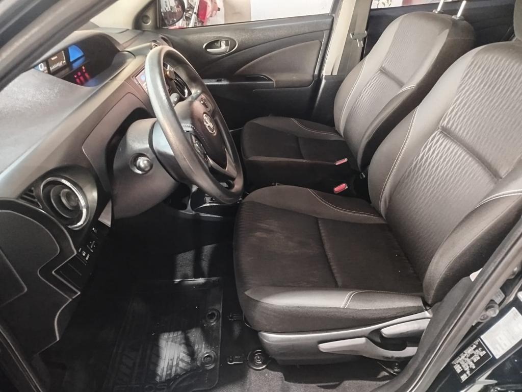 TOYOTA Etios Sedan - Foto