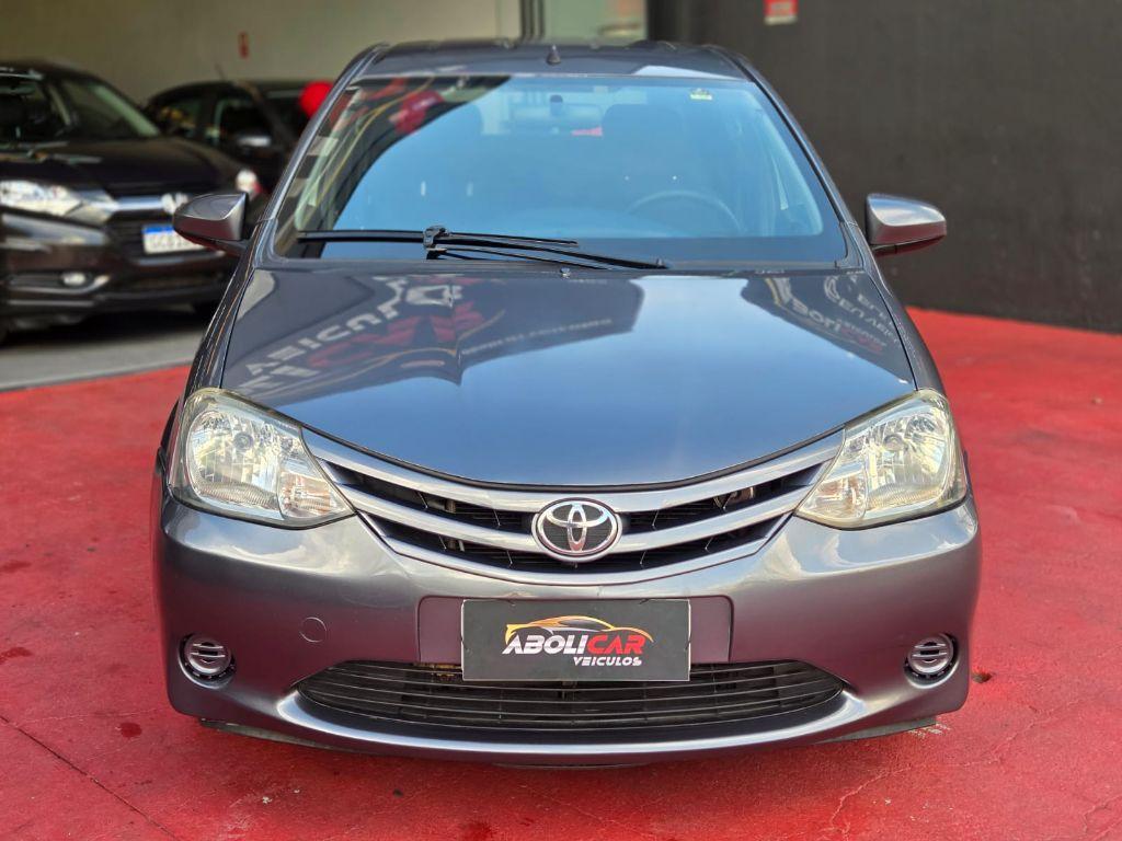 TOYOTA Etios Sedan - Foto