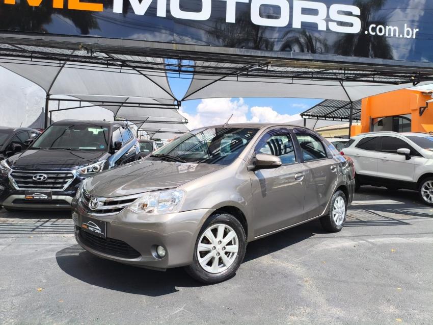TOYOTA Etios Sedan