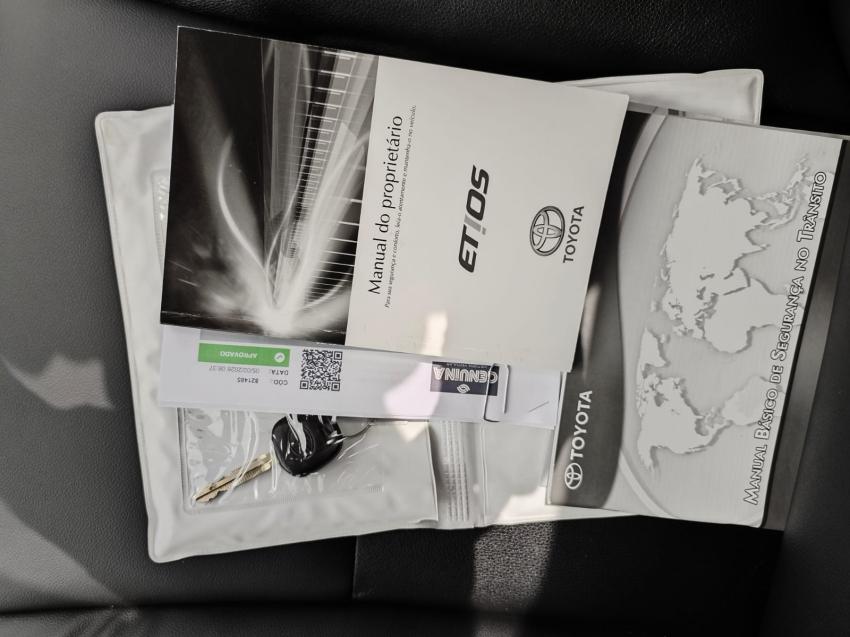 TOYOTA Etios Sedan - Foto