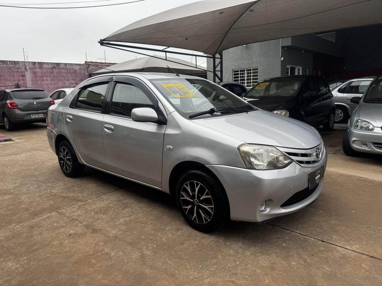 TOYOTA Etios Sedan