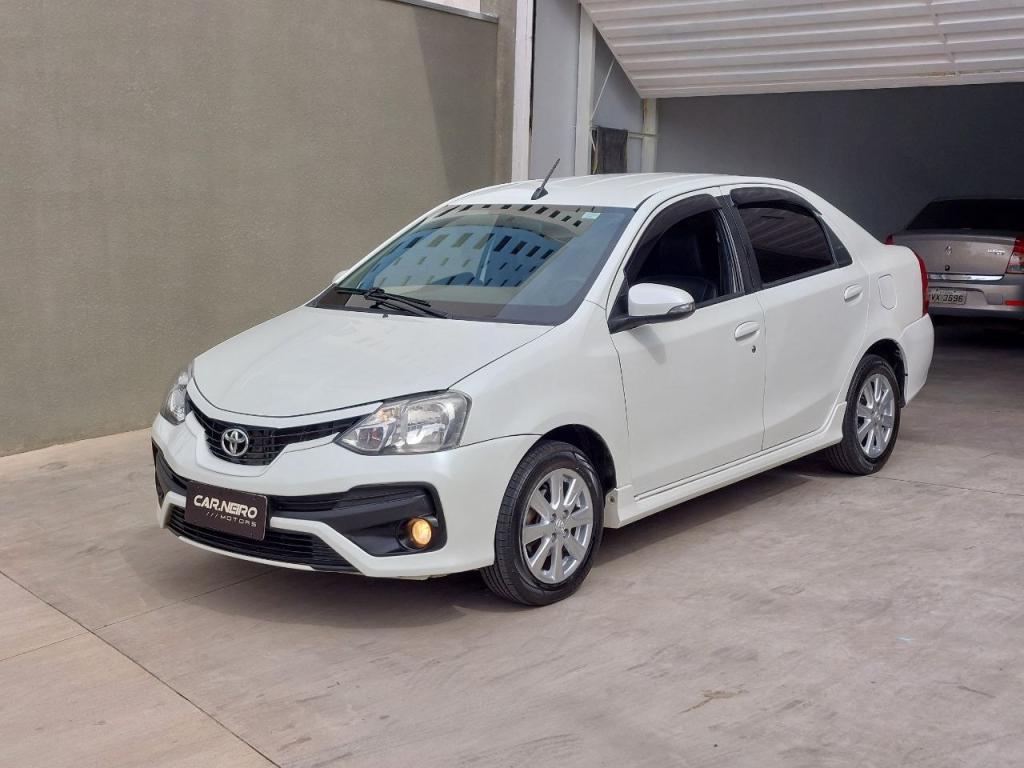 TOYOTA Etios Sedan