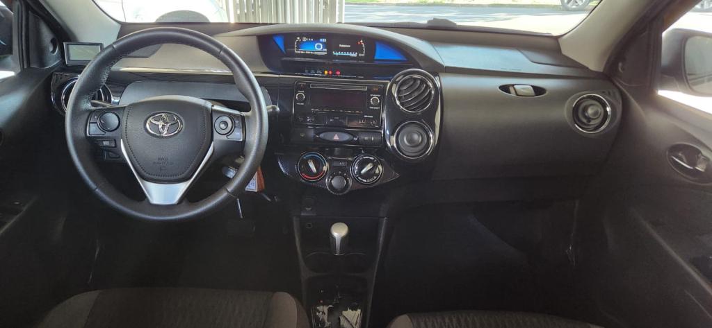 TOYOTA Etios Sedan - Foto