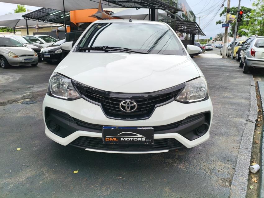 TOYOTA Etios Sedan - Foto