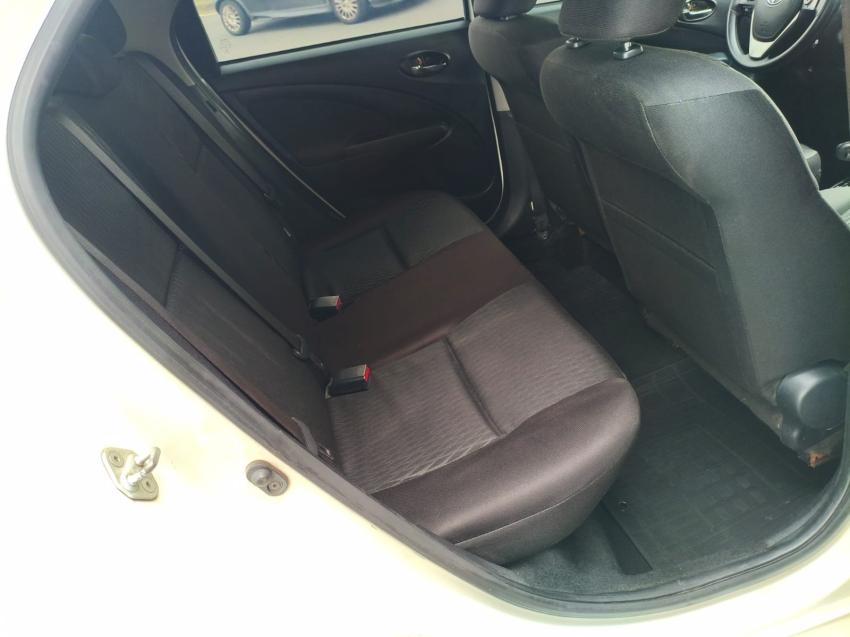 TOYOTA Etios Sedan - Foto