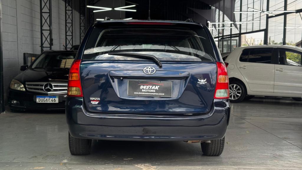 TOYOTA Fielder - Foto