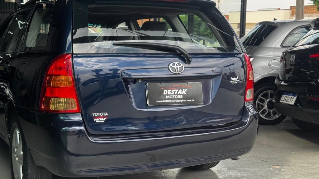 TOYOTA Fielder - Foto