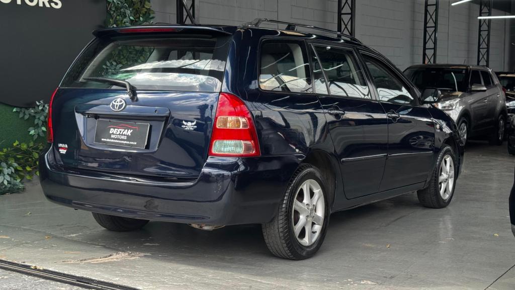 TOYOTA Fielder - Foto