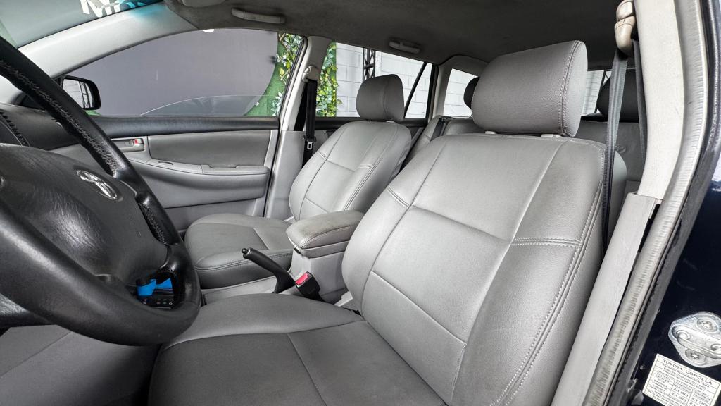 TOYOTA Fielder - Foto