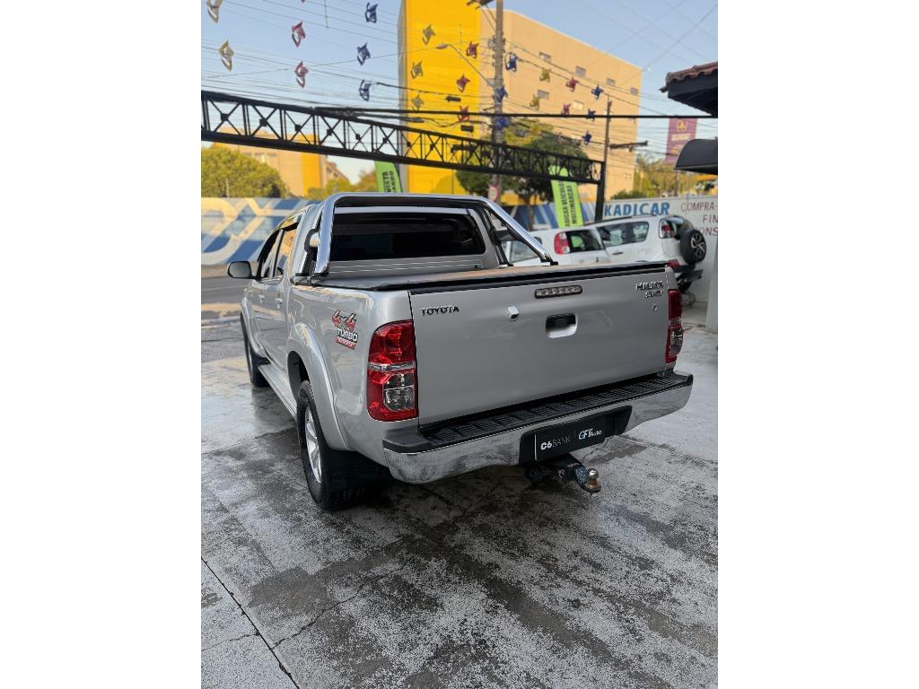 TOYOTA Hilux Caminhonete - Foto