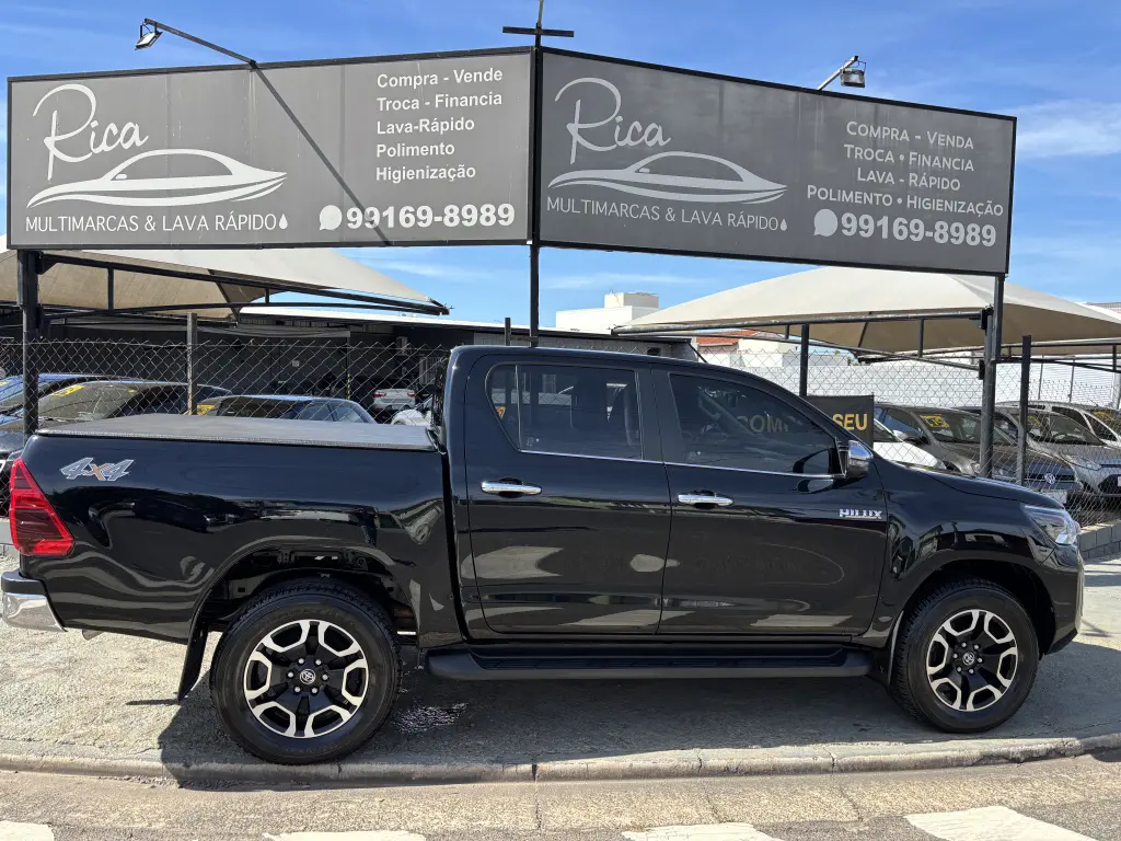 TOYOTA Hilux Caminhonete - Foto