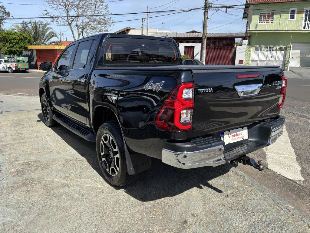 TOYOTA Hilux Caminhonete - Foto