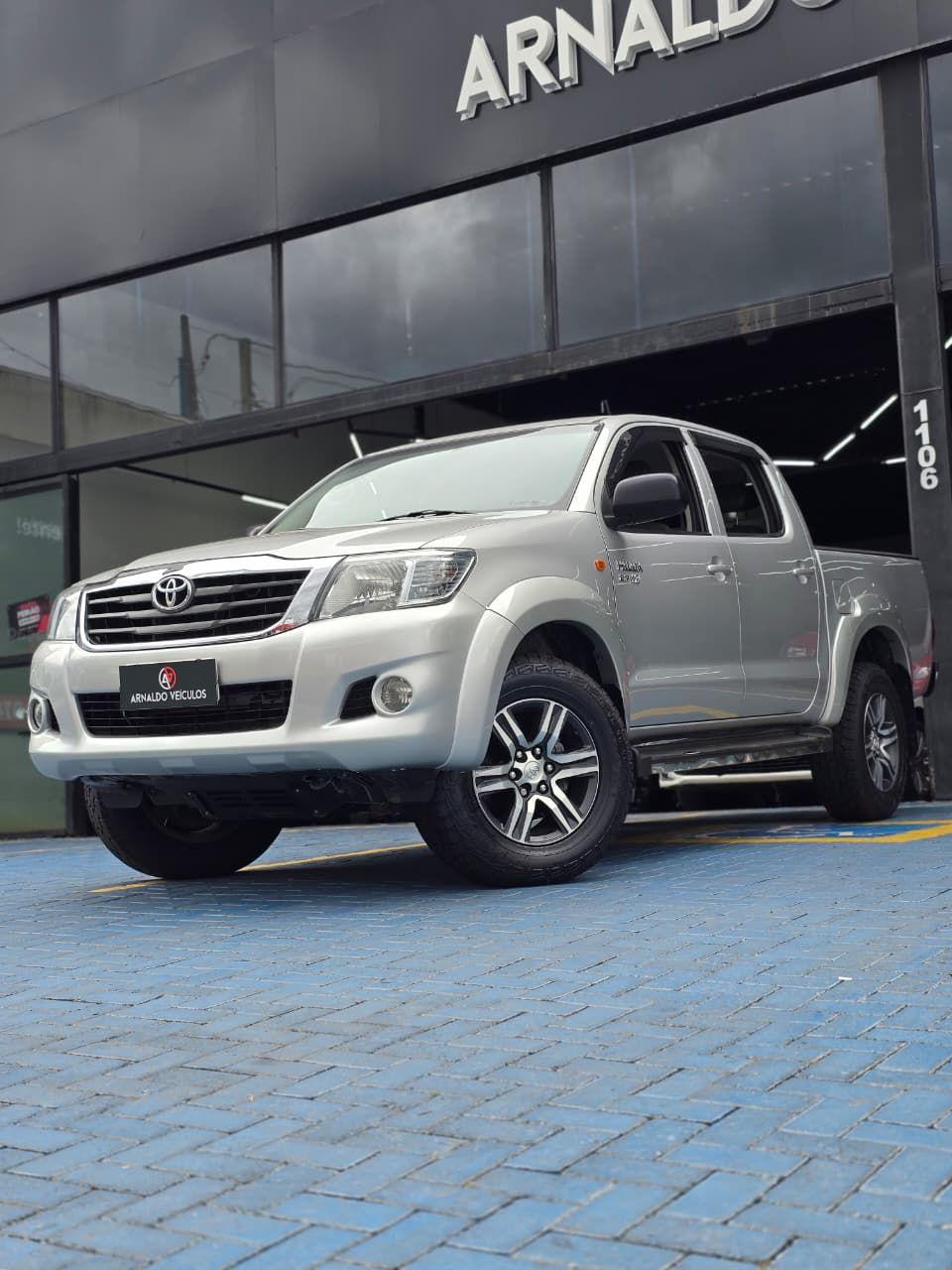 TOYOTA Hilux Caminhonete - Foto