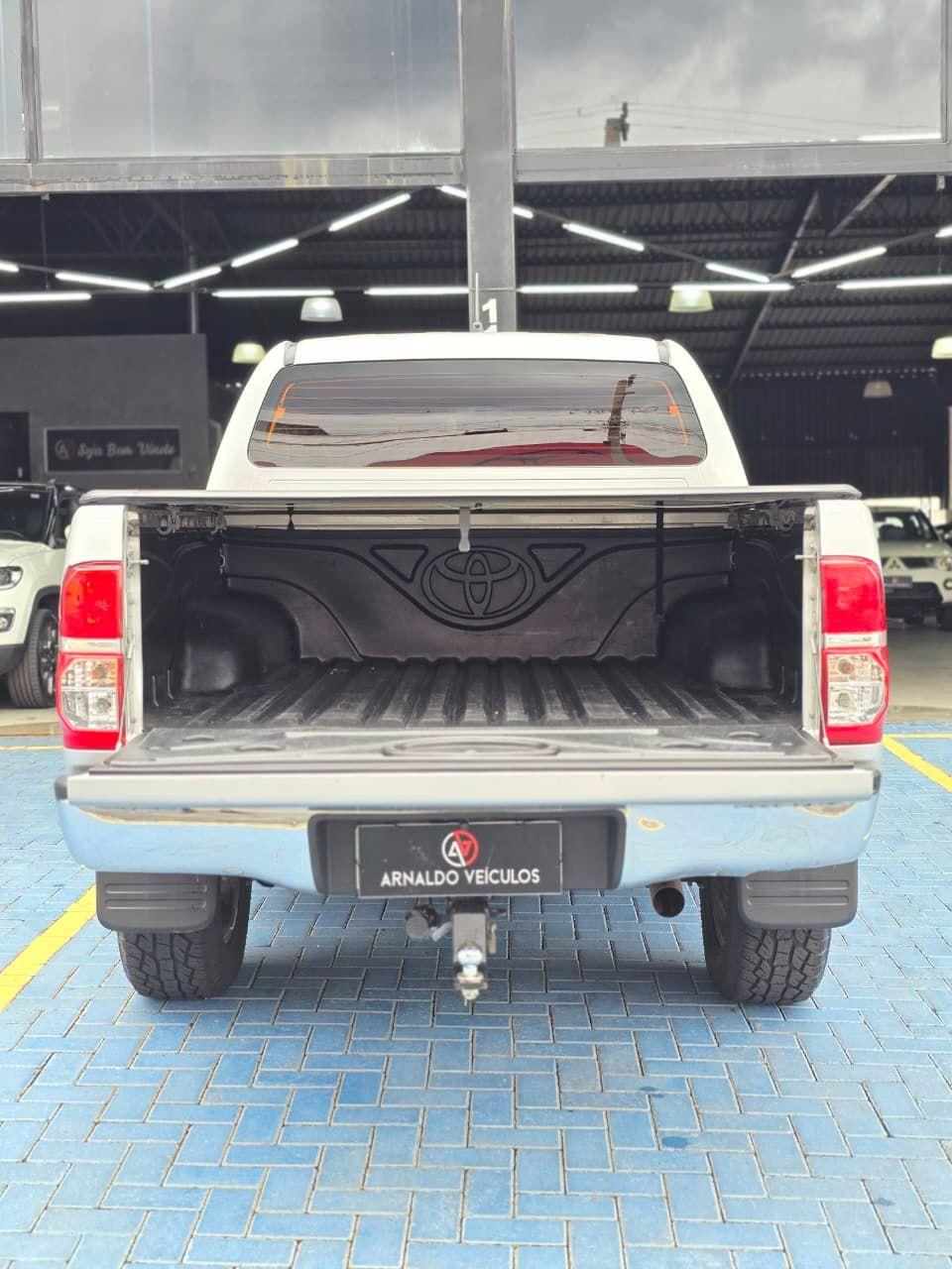 TOYOTA Hilux Caminhonete - Foto