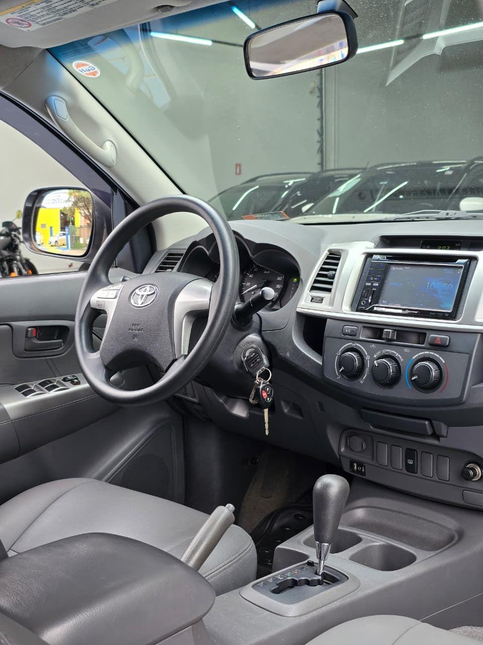 TOYOTA Hilux Caminhonete - Foto