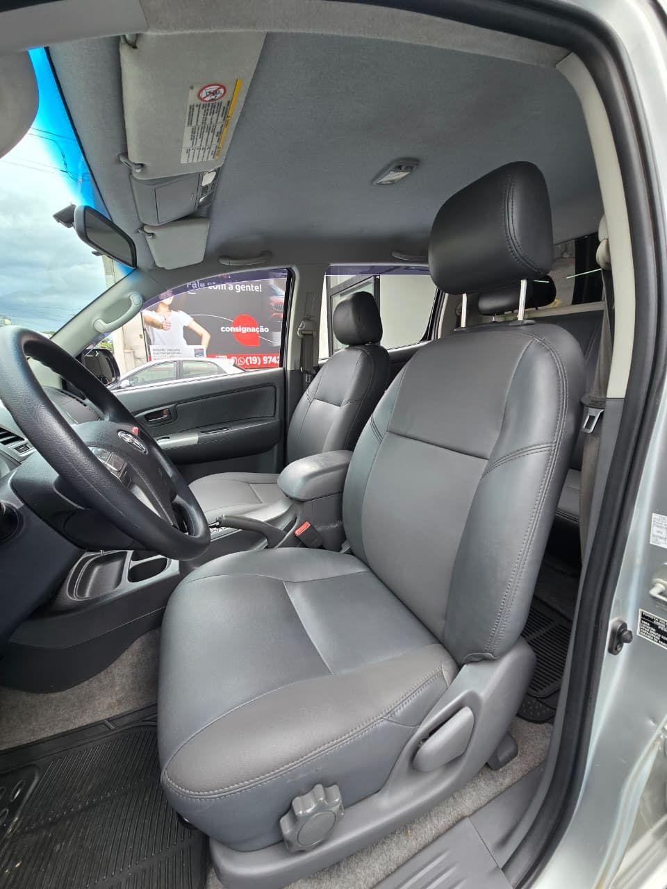 TOYOTA Hilux Caminhonete - Foto