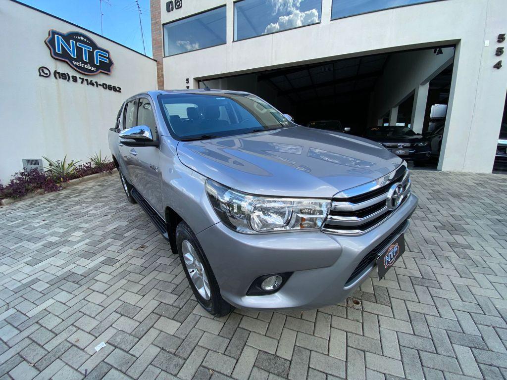 TOYOTA Hilux Caminhonete - Foto