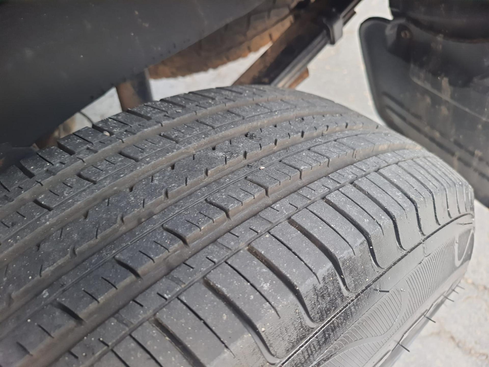 TOYOTA Hilux Caminhonete - Foto