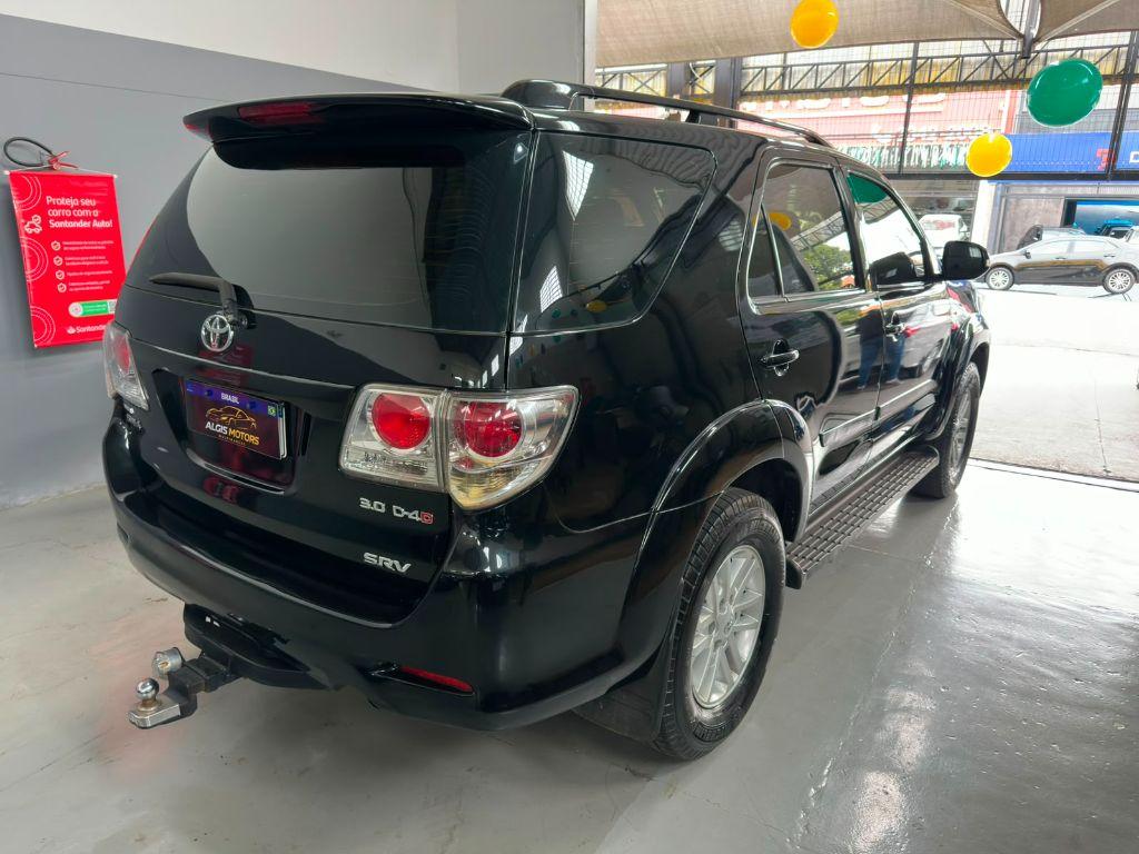 TOYOTA Hilux Caminhonete - Foto