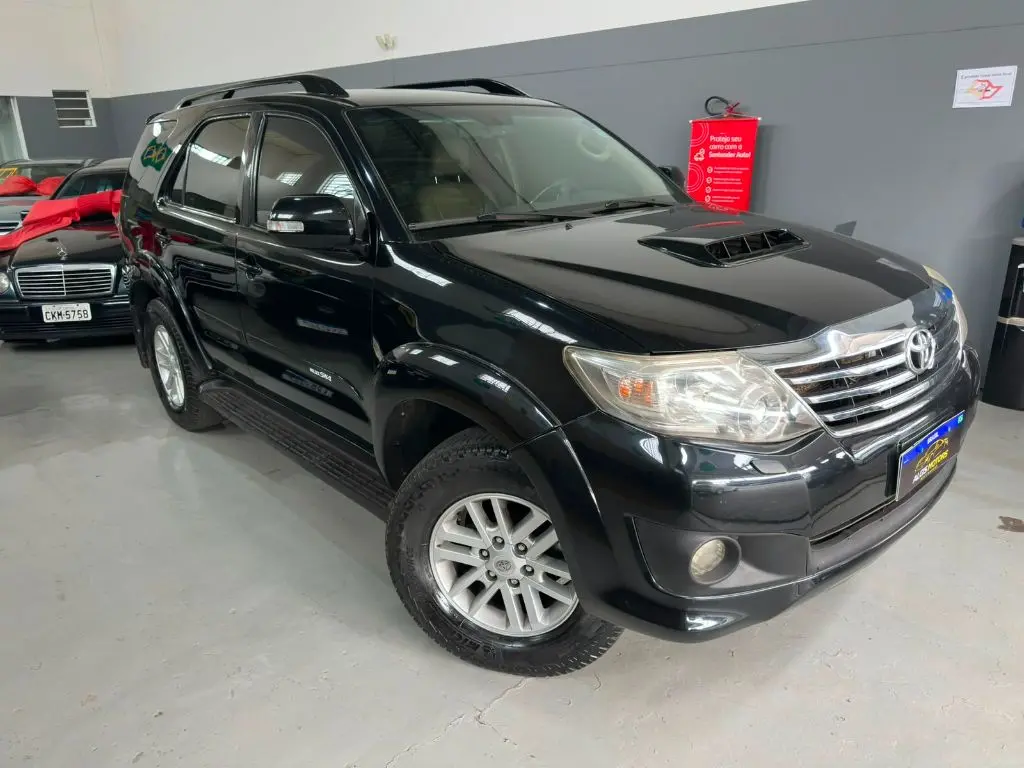 TOYOTA Hilux Caminhonete - Foto