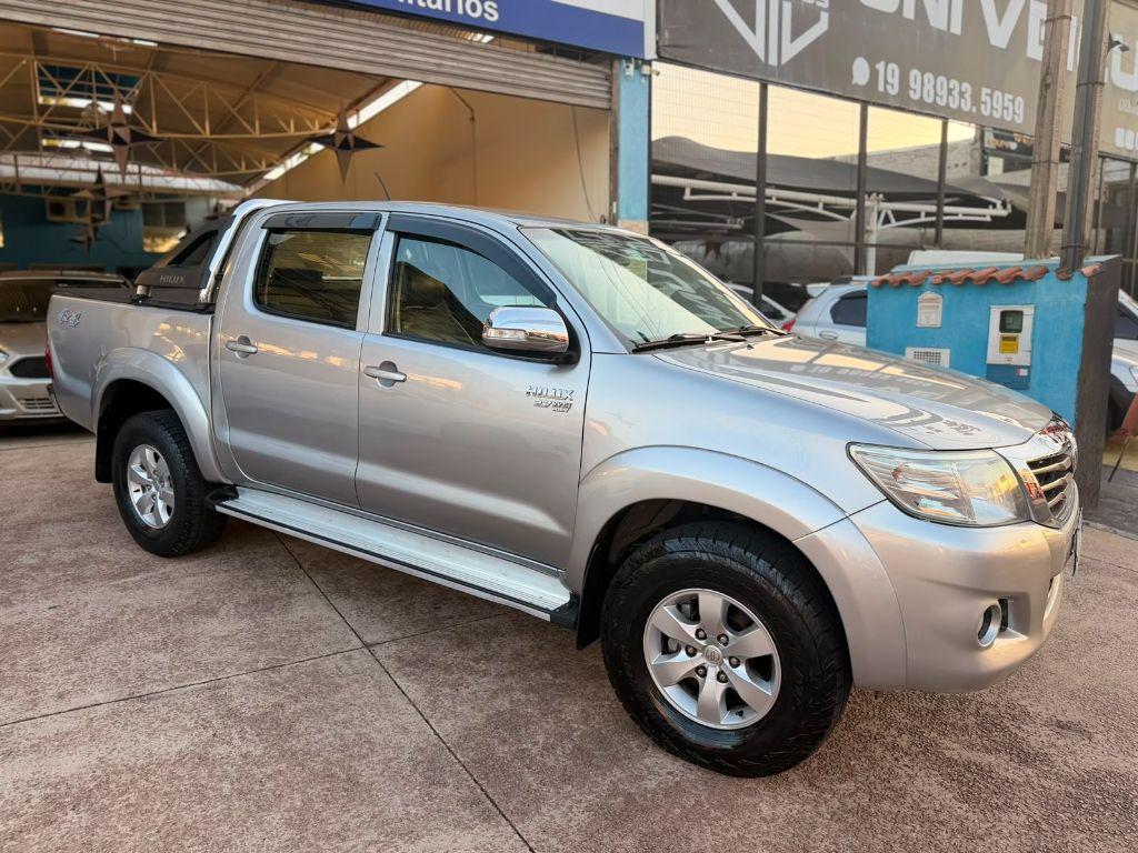 TOYOTA Hilux Caminhonete - Foto