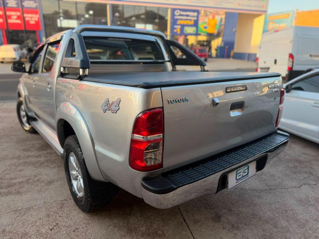TOYOTA Hilux Caminhonete - Foto
