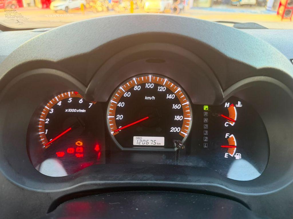 TOYOTA Hilux Caminhonete - Foto