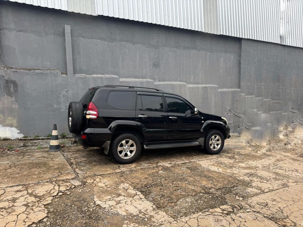 TOYOTA Land Cruiser Prado - Foto