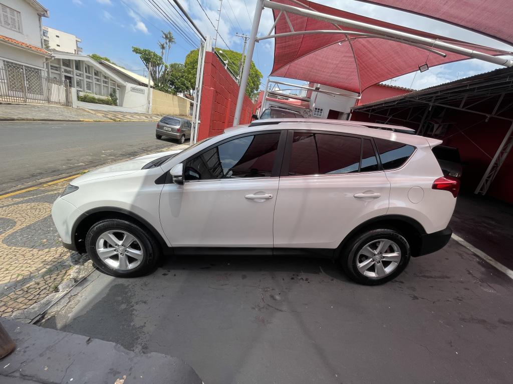 TOYOTA RAV 4 - Foto