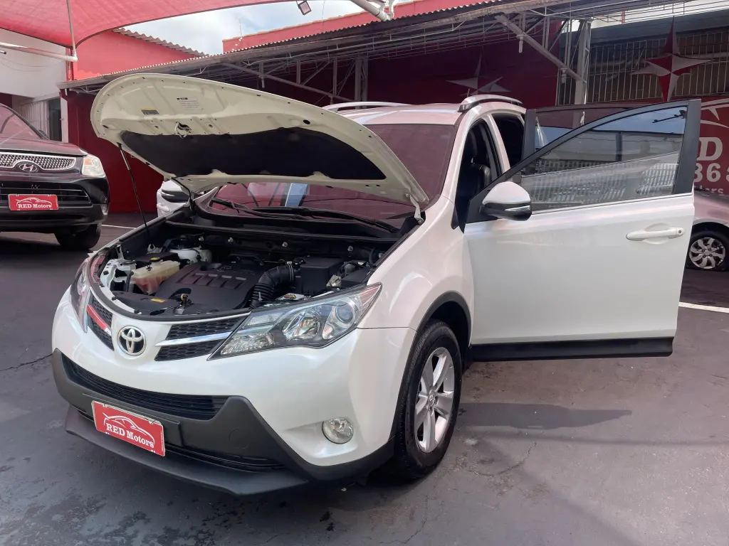 TOYOTA RAV 4 - Foto