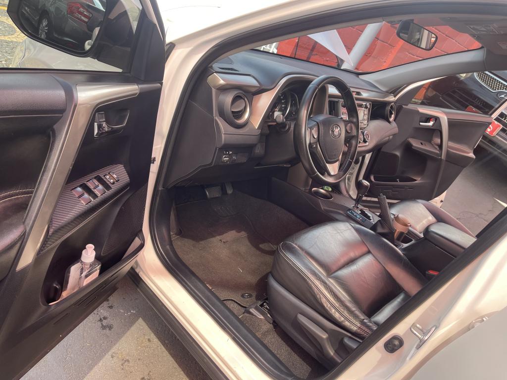 TOYOTA RAV 4 - Foto
