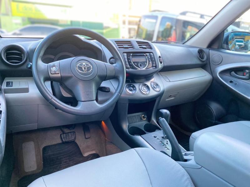 TOYOTA RAV 4 - Foto
