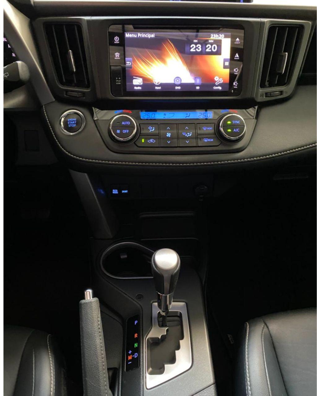 TOYOTA RAV 4 - Foto